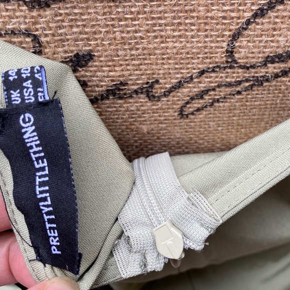 Beautiful unique olive dress size 10 - Picture 5 of 6